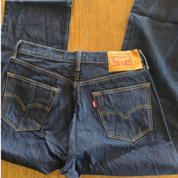 Levi's Original Button-up 501 Jeans - Picture 3 of 4